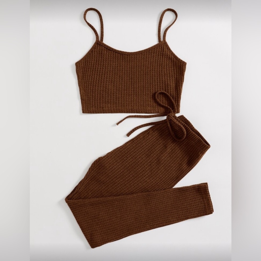 Women Brown Solid Cami Top & Knotted Waist Leggings Set